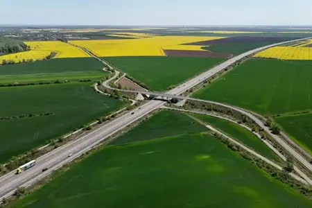 Bisher sind in Rumänien der Bau von fast 800 Kilometern Autobahn und Schnellstraße im Gange.